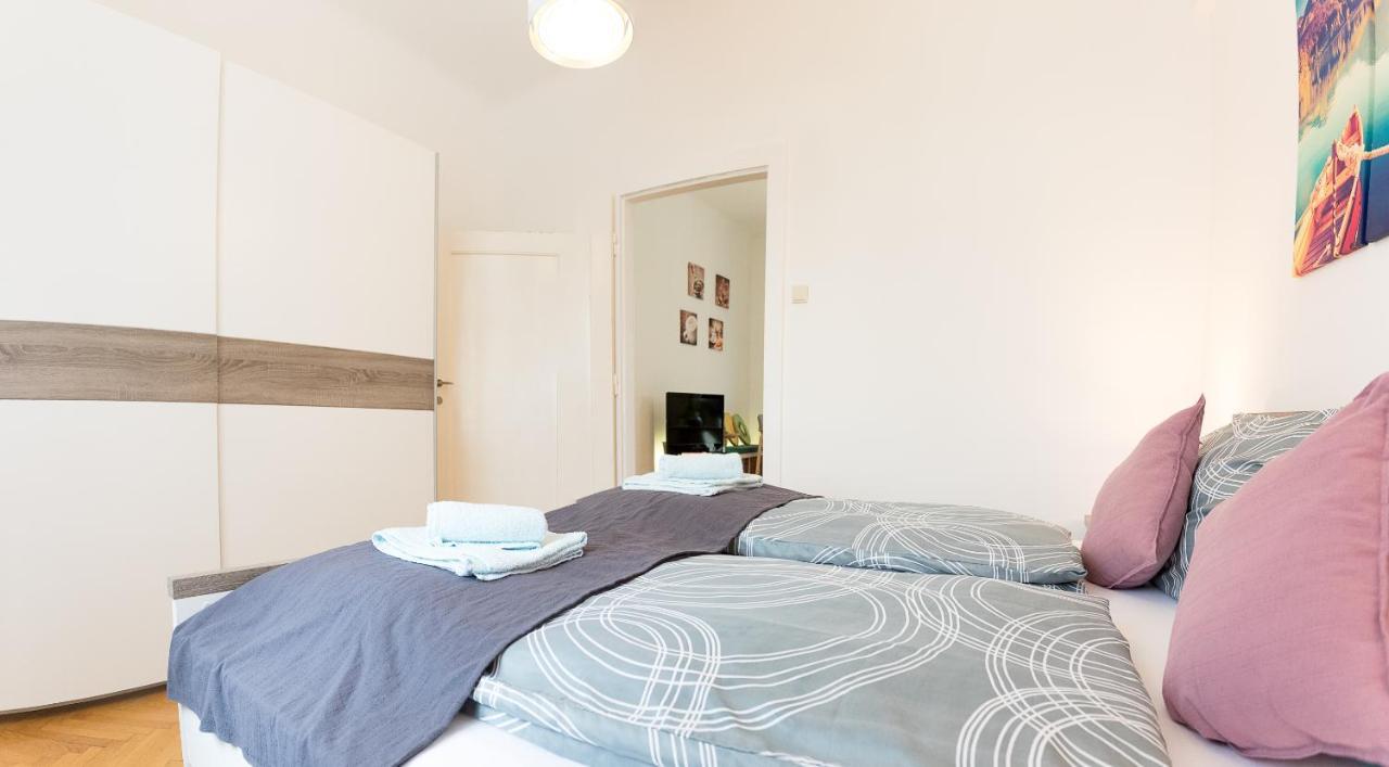 Appartement French Balcony - 45M² - Szeneviertel à Vienne Extérieur photo