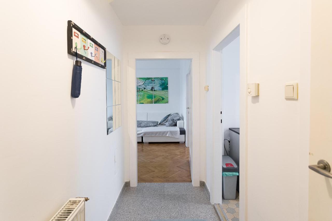 Appartement French Balcony - 45M² - Szeneviertel à Vienne Extérieur photo